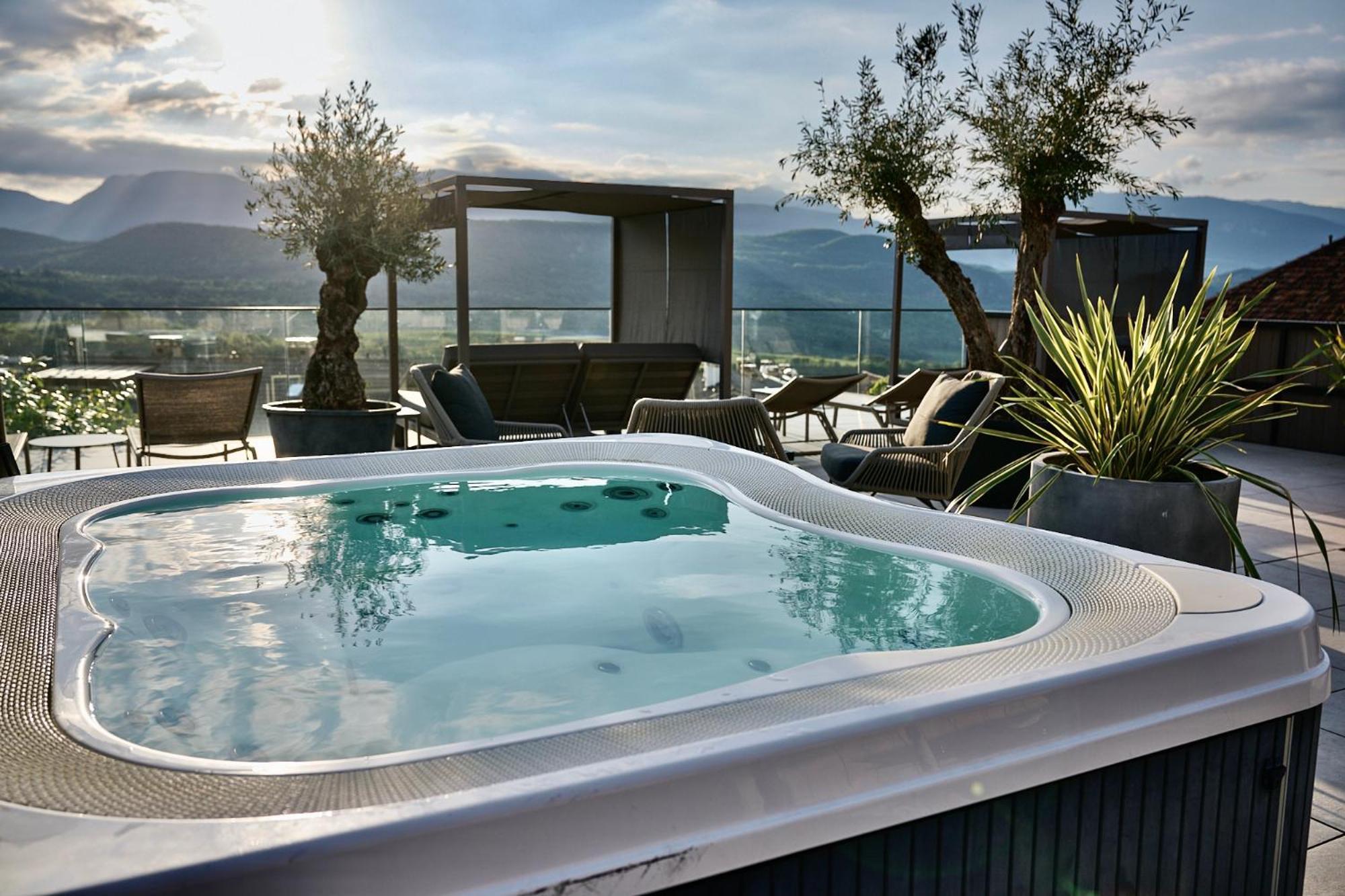 Panorama Designhotel Hotel Caldaro